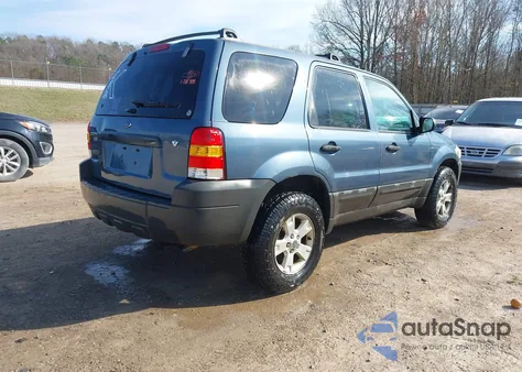2005 Ford Escape Xlt из США, поврежденный, VIN 1FMYU93165KD99150